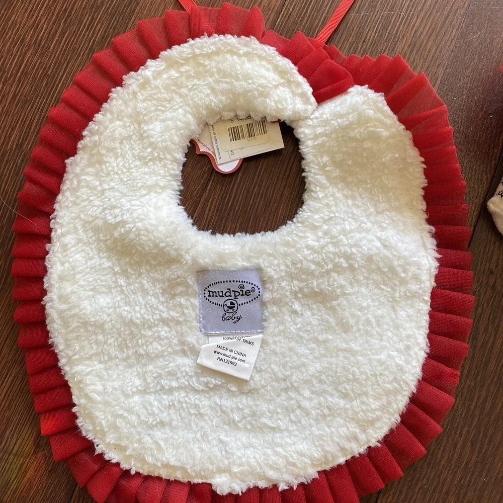 Mud Pie I ❤️ Santa Red And White Plush And Tulle Bib And Socks‎ NEW With Tags